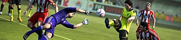 FIFA 12 | 2011 bringt Rasenschach zwischen Sturmkönig und Abwehrkatastrophe